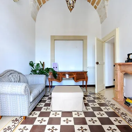 Castriota 19 - Jacuzzi Sit Apartman Lecce