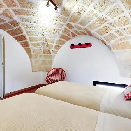 Castriota 19 - Jacuzzi Selection