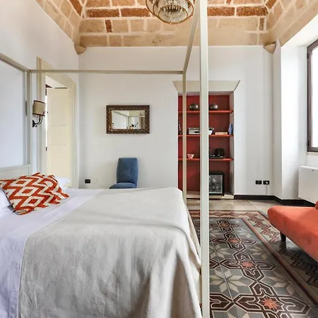 Castriota 19 - Jacuzzi Selection * Лечче